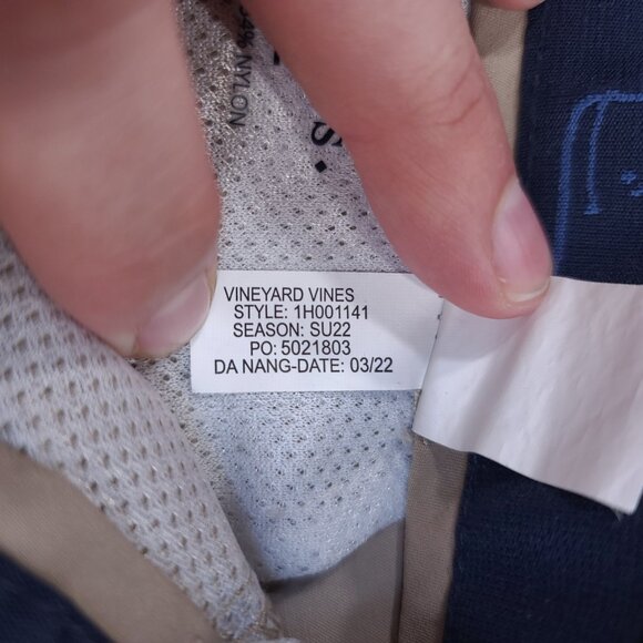 Vineyard Vines Shorts Mens Size 42 Beige Outlet 8" Performance Fit Golf Comfort - Picture 8 of 8